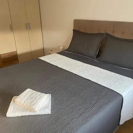 Maya Apartment